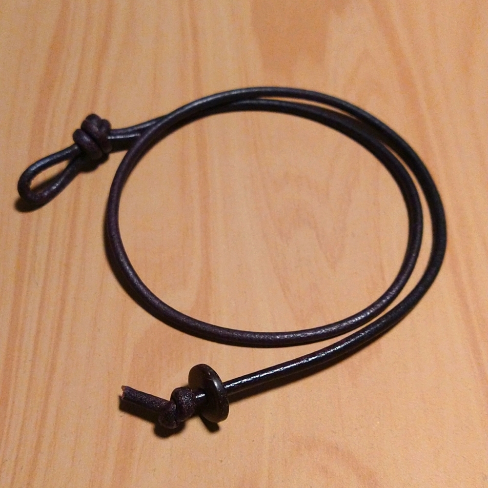 Leather bracelet